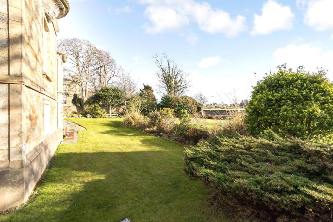 Beautiful 2 To 3 Bed Apartment With Stunning Views! Ayr Exterior photo